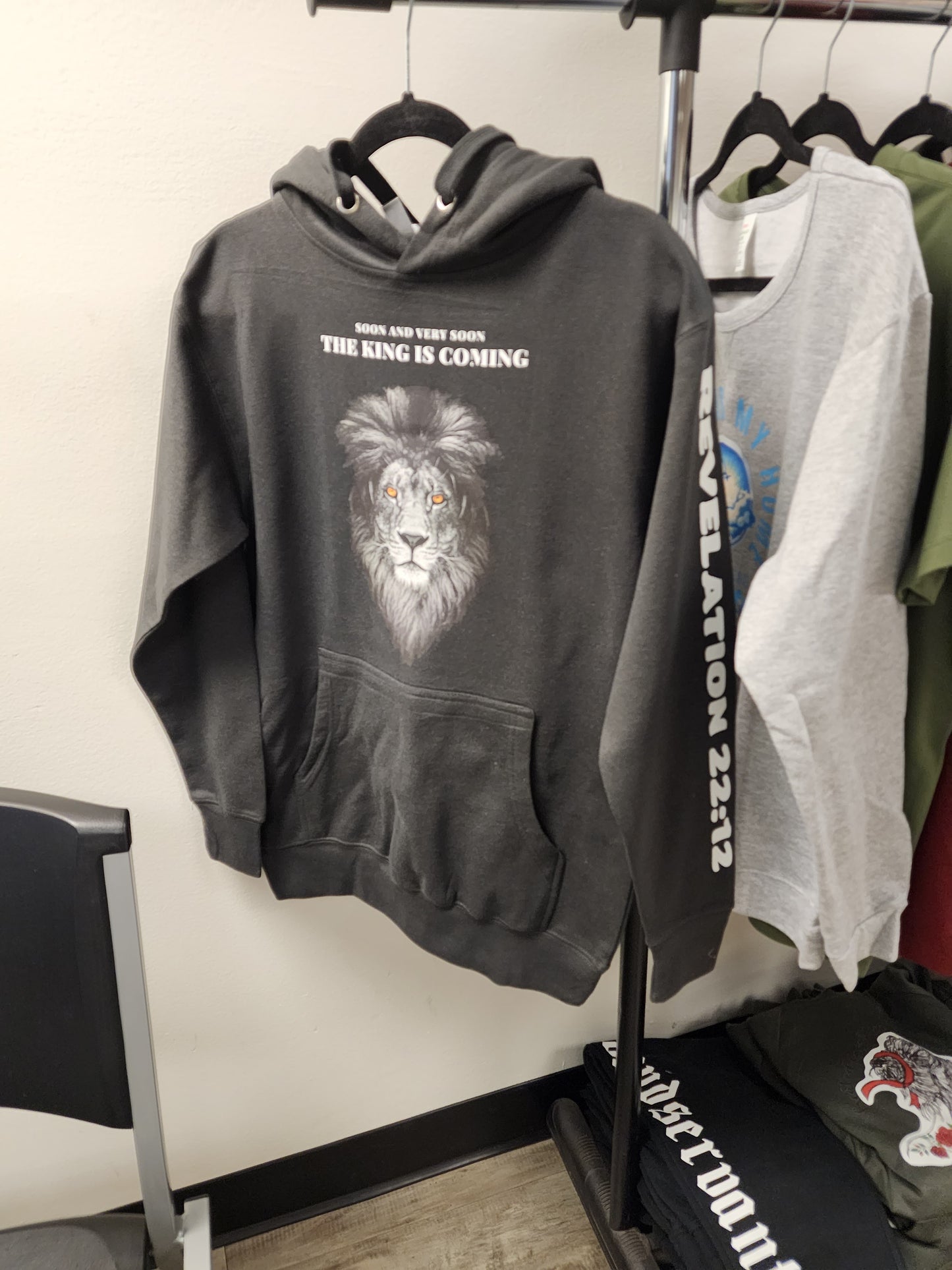 The King is Coming Hoodie (unisex)